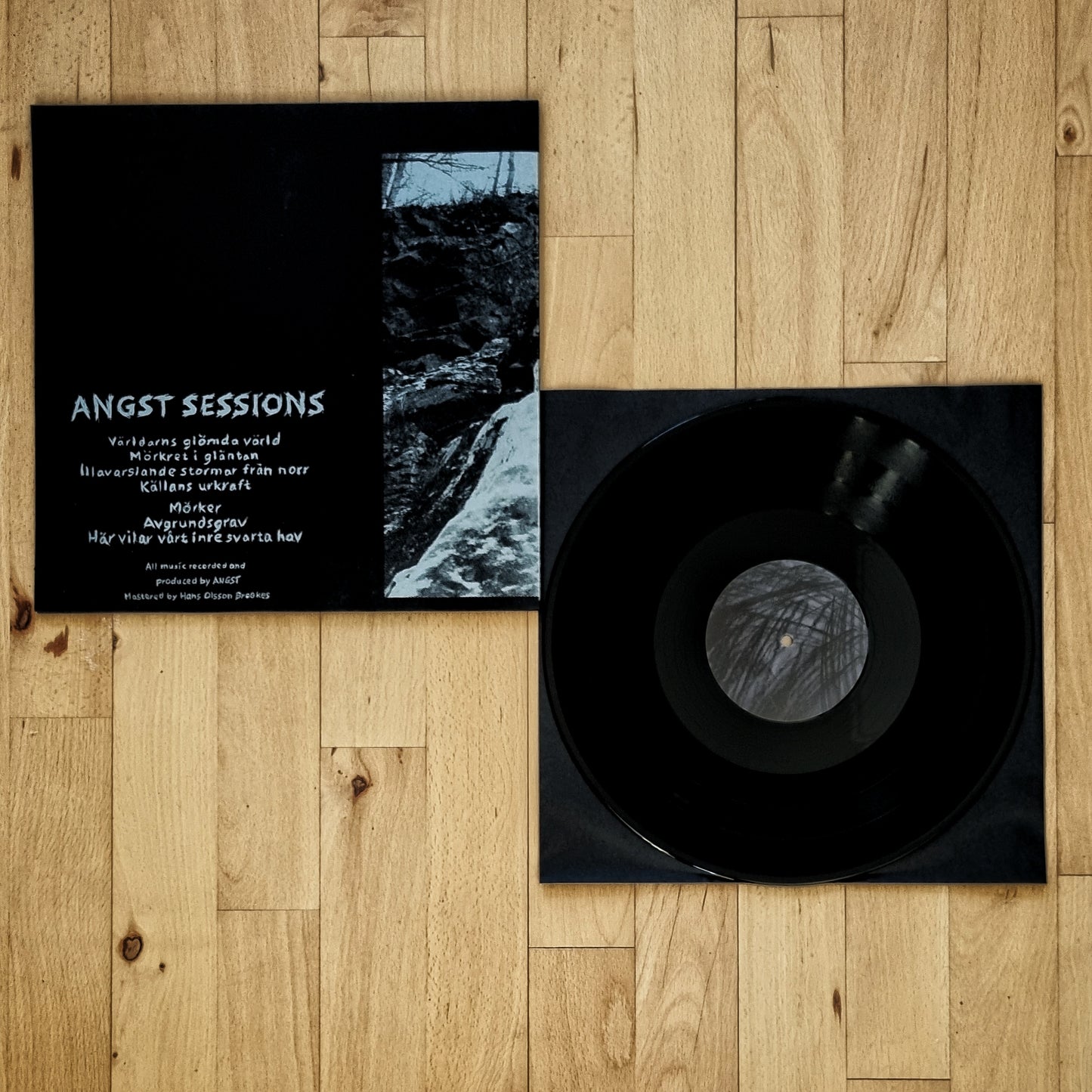 Angst Sessions - Här vilar vårt inre svarta hav Vinyl LP